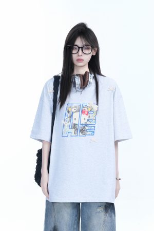 American Retro Style Black Short-Sleeve T-Shirt for Women with Kitty Cat Graffiti, Loose Round Neck, Y2K Vibe, Casual Fashion Top