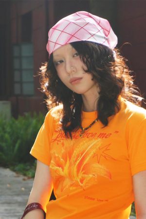 American Retro Summer Lily Print T-Shirt for Women, Round Neck, Short Sleeves, Slim Fit, 90s Inspired Orange Top