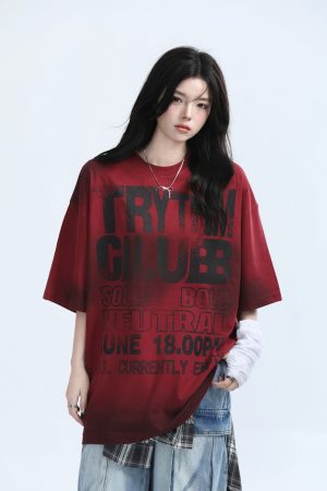 American Retro Tie-Dye Red Short Sleeve T-Shirt for Women - Heavy-Duty Loose Fit Summer Tee with Mountain Graphic Design