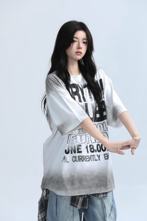 American Retro Tie-Dye Red Short Sleeve T-Shirt for Women - Heavy-Duty Loose Fit Summer Tee with Mountain Graphic Design