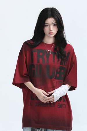 American Retro Tie-Dye Red Short Sleeve T-Shirt for Women - Heavy-Duty Loose Fit Summer Tee with Mountain Graphic Design