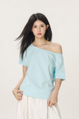 American Style Slouchy Loose Short Sleeve T-shirt for Women - Summer Off-Shoulder Casual Top, Beer Team Captain Design