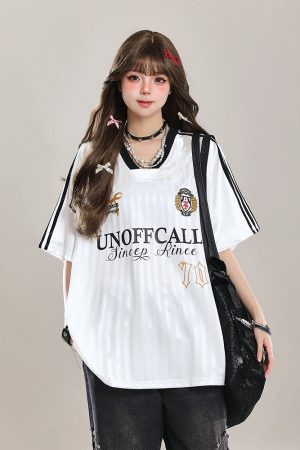 American-Style V-Neck Sports Jersey Short Sleeve T-Shirt for Women - Summer OOTD Loose Fit Top