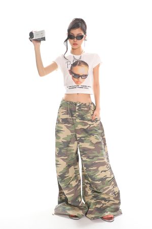 American Vintage Portrait Print Short Sleeve T-Shirt for Women - Slim Fit Summer Top, Y2K Style, Hot Girl Fashion