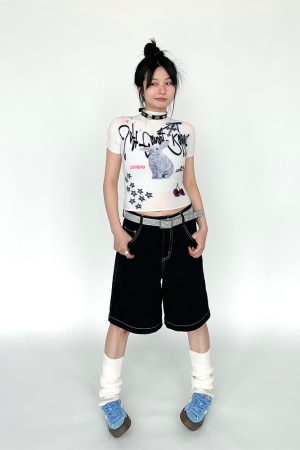 Anime-Style Black Loose Straight Low-Waist Five-Point Shorts for Casual Streetwear, Y2K Aesthetic