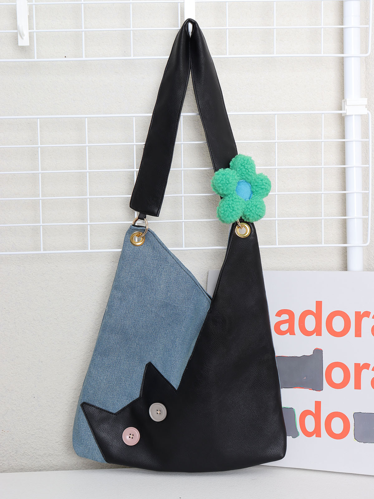 Artistic Color-Blocking Cat Plaid Denim Large-Capacity Shoulder Crossbody Bag - Cute Niche Style for Everyday Use Artistic Color-Blocking Cat Plaid Denim Large-Capacity Shoulder Crossbody Bag - Cute Niche Style for Everyday Use