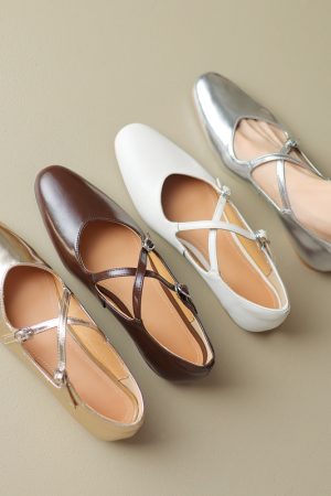 Artistic Cross-Buckle Sheepskin Leather Platform Shoes for Women - Comfortable Non-Slip Autumn Footwear