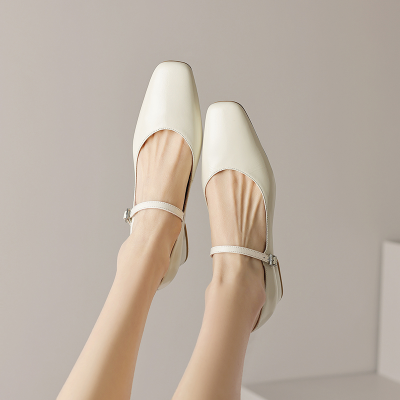 Artistic Genuine Leather Mary Jane Shoes for Women - Square Toe, Medium Heeled, French Style, Perfect for Commuting Artistic Genuine Leather Mary Jane Shoes for Women - Square Toe, Medium Heeled, French Style, Perfect for Commuting