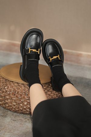 Artistic Retro British Style Chunky Heel Loafers with Gold Buckle - Women's Thick-Soled Leather Flats - Trendy Y2K Fashion