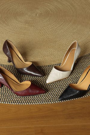 Artistic Retro Genuine Leather High Heels for Women - Pointed Toe, Shallow Mouth, Thin Commuting Shoes, French Style