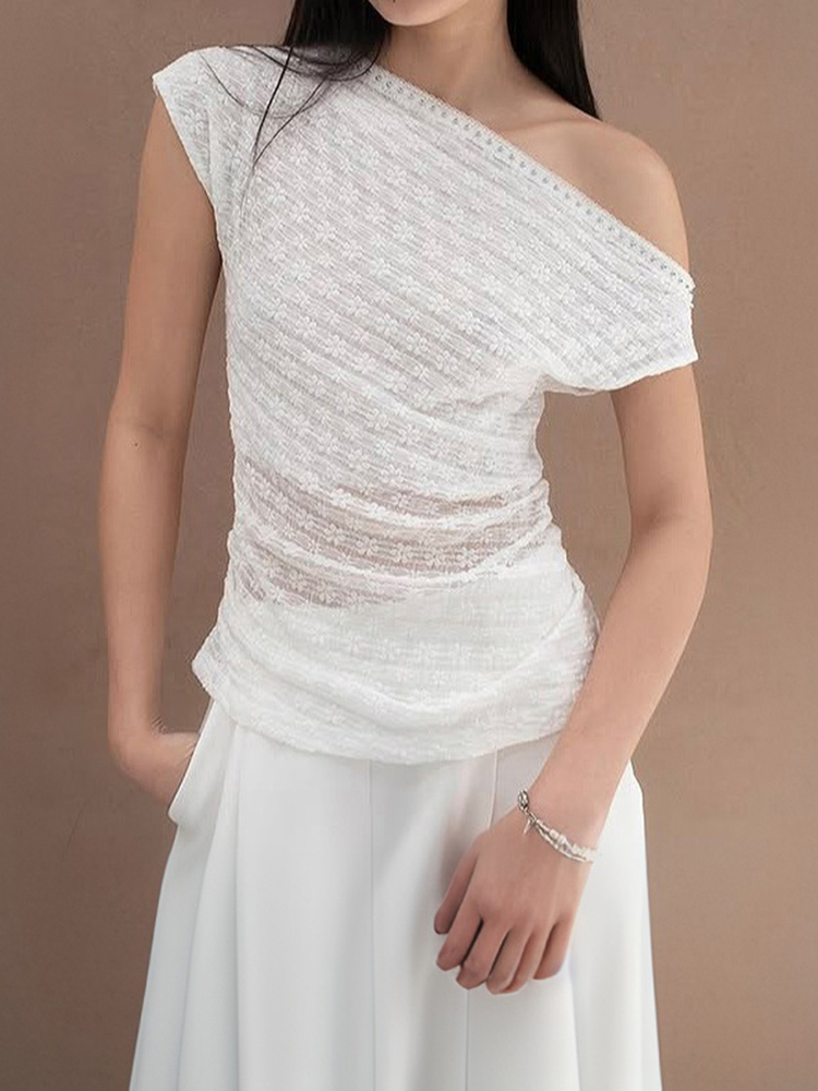 Asymmetrical Off-Shoulder T-Shirt for Women with Textured Floral Design - Summer White Top, 90s-Inspired, Y2K Fashion Asymmetrical Off-Shoulder T-Shirt for Women with Textured Floral Design - Summer White Top, 90s-Inspired, Y2K Fashion