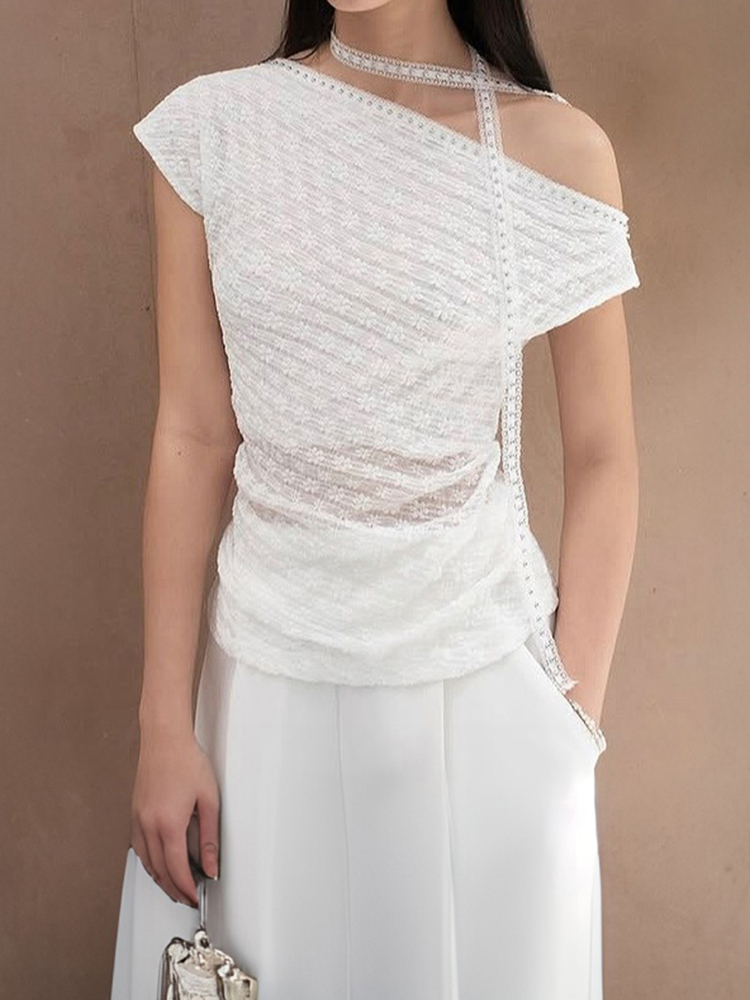 Asymmetrical Off-Shoulder T-Shirt for Women with Textured Floral Design - Summer White Top, 90s-Inspired, Y2K Fashion Asymmetrical Off-Shoulder T-Shirt for Women with Textured Floral Design - Summer White Top, 90s-Inspired, Y2K Fashion