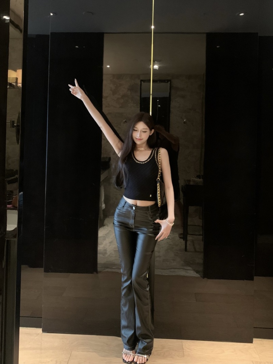 Autumn Slim Fit Knitted Camisole for Women - Flattering Small Fragrant Wind Design, Trendy Internet Celebrity Style Autumn Slim Fit Knitted Camisole for Women - Flattering Small Fragrant Wind Design, Trendy Internet Celebrity Style