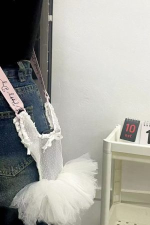 Ballet-Style Heart Phone Bag with Pearl Chain, Mesh Crossbody Tote for Girls - Cute and Chic Accessory