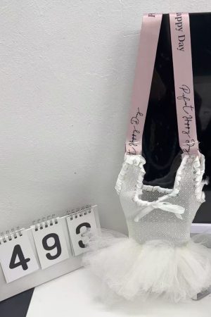 Ballet-Style Heart Phone Bag with Pearl Chain, Mesh Crossbody Tote for Girls - Cute and Chic Accessory