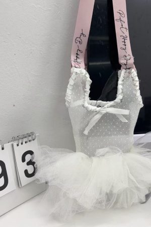 Ballet-Style Heart Phone Bag with Pearl Chain, Mesh Crossbody Tote for Girls - Cute and Chic Accessory
