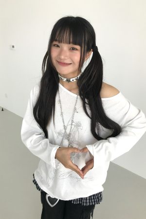 Basil Off-Shoulder One-Shoulder Sheer Long Sleeve Cold Shoulder Top for Sun Protection - Trendy Original Print Fashion Top