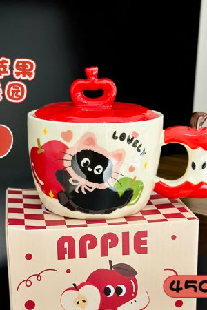 Beautiful Ceramic Apple Mug with Lid and Spoon - Perfect Gift for Girls, Ideal for Birthdays and New Year Celebrations