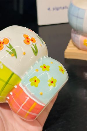 Beautiful Large-Caliber Ceramic Hand-Held Cup for Girls - Underglaze Breakfast Oatmeal Mug, Perfect for Stylish Mornings