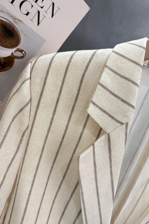 Beige Striped Three-Quarter Sleeve Blazer for Women - 2025 Summer Korean Style Commuter Fashion with High-End Feel