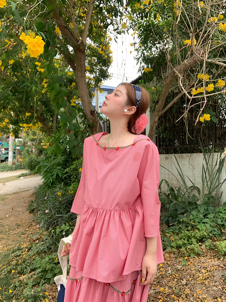 Berry Red Handmade Flower Vine Pavilion Shirt and Long A-Line Skirt Set for Women - Vintage Spring Floral Outfit Berry Red Handmade Flower Vine Pavilion Shirt and Long A-Line Skirt Set for Women - Vintage Spring Floral Outfit