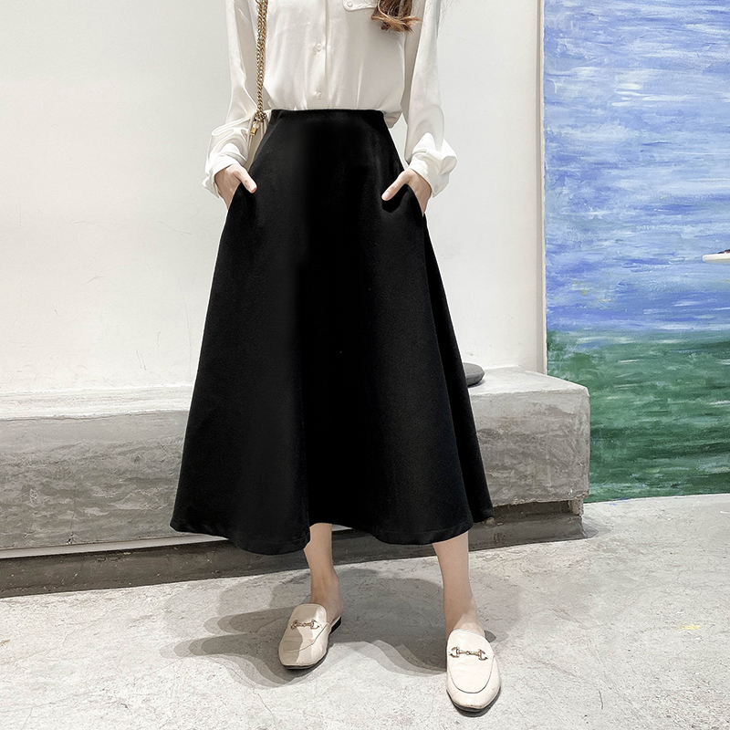 Black A-line Midi Skirt for Women - Slimming Spring/Summer Style with Diagonal Texture, Pockets, and 3D Tailoring Black A-line Midi Skirt for Women - Slimming Spring/Summer Style with Diagonal Texture, Pockets, and 3D Tailoring