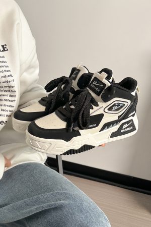Black and White Thick-Soled Men's Sneakers for Autumn - Trendy Korean Style Casual Shoes for Students
