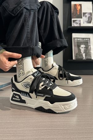 Black and White Thick-Soled Men's Sneakers for Autumn - Trendy Korean Style Casual Shoes for Students