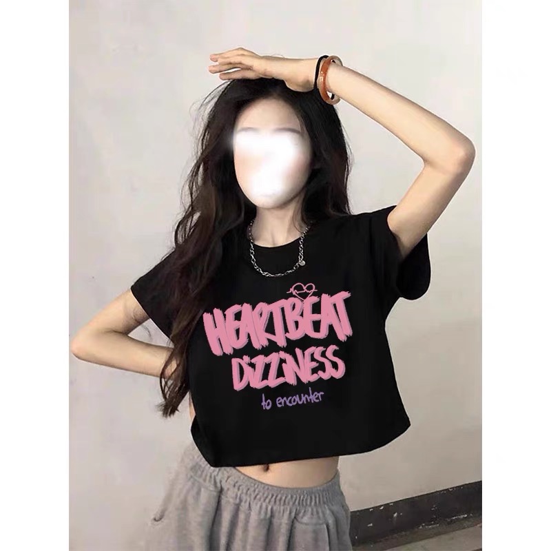 Black Cropped Short-Sleeve T-Shirt for Women - Youthful Summer Style for Petite Students and Big Kids, Cool and Trendy Fashion Black Cropped Short-Sleeve T-Shirt for Women - Youthful Summer Style for Petite Students and Big Kids, Cool and Trendy Fashion