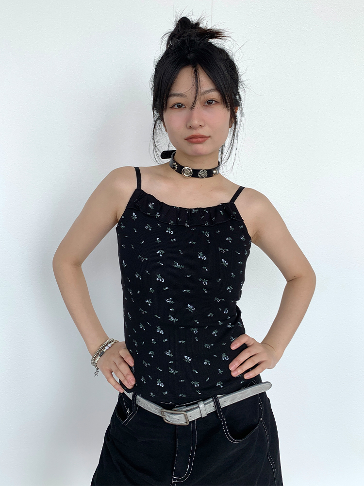 Black Floral Ruffled Strap Tank Top - Casual Fitted Vest for Summer 2024, Perfect for Y2K and 90s Style Fashion Black Floral Ruffled Strap Tank Top - Casual Fitted Vest for Summer 2024, Perfect for Y2K and 90s Style Fashion