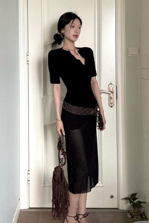 Black Henley Collar Short Sleeve Women's Slim Fit Summer Tee - Trendy Half Sleeve Top for Hot Girl Style