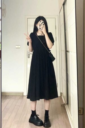 Black Hepburn-Style Square Neck Dress for Women - Summer 2025, Petite, Waist-Cinching, Slimming Long Dress, Timeless Elegance