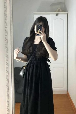 Black Hepburn-Style Square Neck Dress for Women - Summer 2025, Petite, Waist-Cinching, Slimming Long Dress, Timeless Elegance