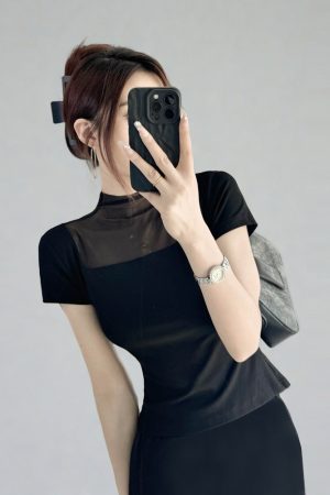 Black High-Neck Mesh Splicing Short-Sleeve T-Shirt for Women, Slim-Fit Cropped Base Layer Top, Waist-Cinching Summer Fashion 2025