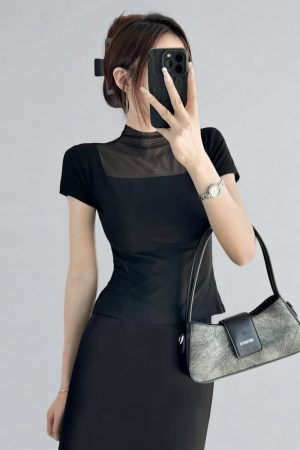 Black High-Neck Mesh Splicing Short-Sleeve T-Shirt for Women, Slim-Fit Cropped Base Layer Top, Waist-Cinching Summer Fashion 2025