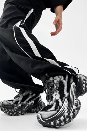 Black Knight Dad Shoes for Men & Women - Trendy Vintage Thick-Soled Height-Increasing Sports Shoes in Paris Street Style