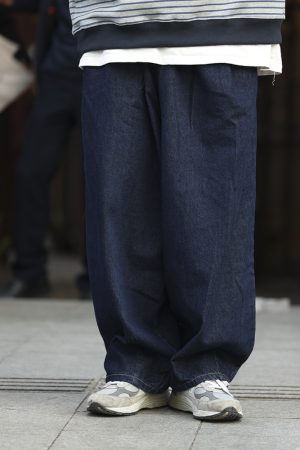 Black Loose-Fitting Retro Wide-Leg Cargo Pants for Men - Casual American Style, Trendy 90s Inspired Straight-Leg Design