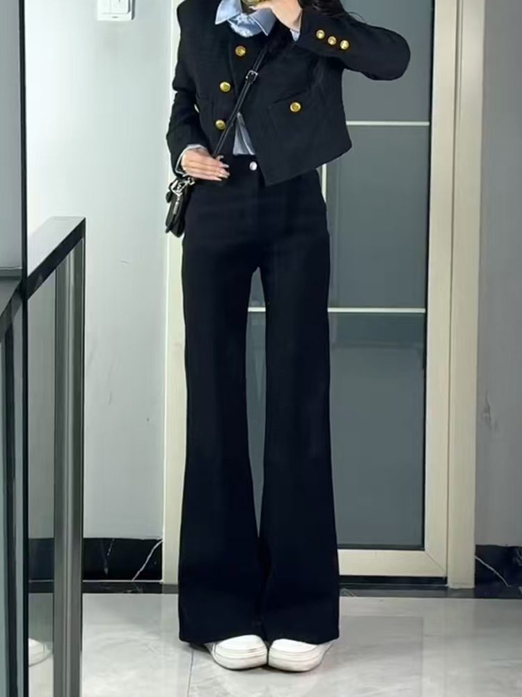 Black Plus Size High-Waisted Flared Jeans for Curvy Figures - Non-Skinny Bell-Bottoms in 2025 Trendy Style Black Plus Size High-Waisted Flared Jeans for Curvy Figures - Non-Skinny Bell-Bottoms in 2025 Trendy Style