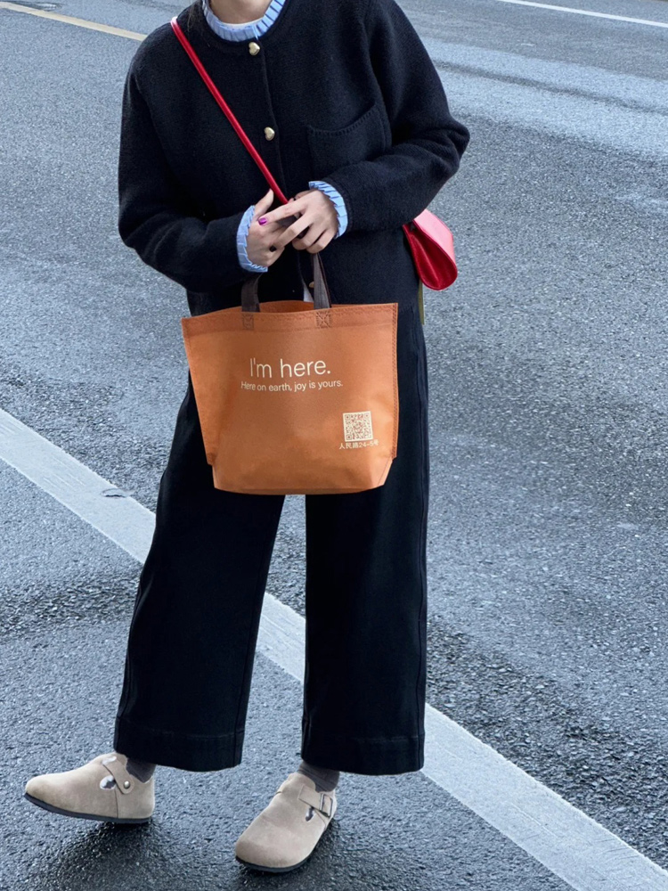 Black Plus-Size Petite Women's Nine-Point Straight-Leg Jeans for Pear-Shaped Figures, Loose-Fitting Design for Thick Thighs and Wide Hips Black Plus-Size Petite Women's Nine-Point Straight-Leg Jeans for Pear-Shaped Figures, Loose-Fitting Design for Thick Thighs and Wide Hips