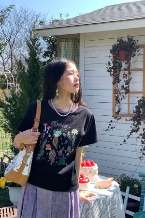 Black Retro Shoulder T-Shirt for Women - Vintage All Things and Songs Summer Loose Fit Short Sleeve Top, 90s Inspired Style