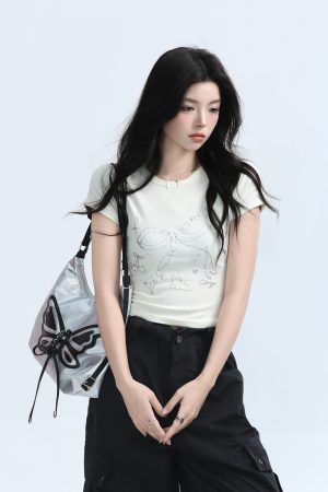 Black Short-Sleeve T-Shirt for Women - American Retro Style with Bow Design - Slim Fit Summer Top for Spicy Girls