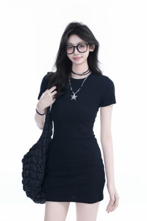 Black Slim-Fit Bodycon Dress for Women with Waist-Cinching Design and Short Sleeves - Elegant Evening Wear