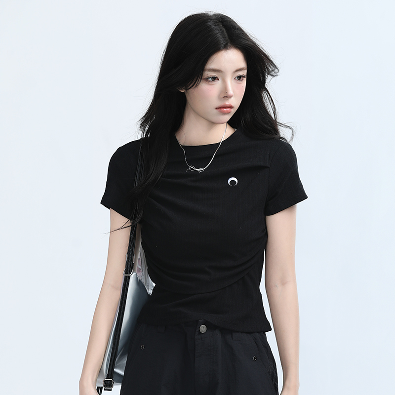 Black Waist-Cinched Pleated Short Sleeve T-Shirt for Women - Unique Slim Fit Top for Spicy Girl Style Black Waist-Cinched Pleated Short Sleeve T-Shirt for Women - Unique Slim Fit Top for Spicy Girl Style