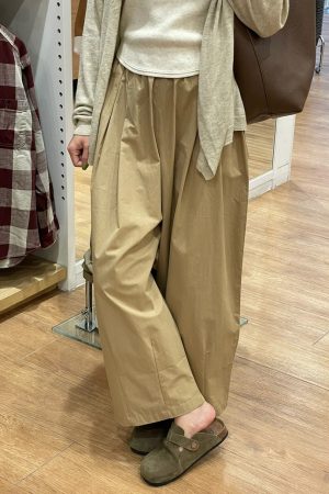 Black Women's Plus Size Summer Balloon Pants, Casual Loose Wide-Leg High-Waisted 90s Style Nine-Point Trousers