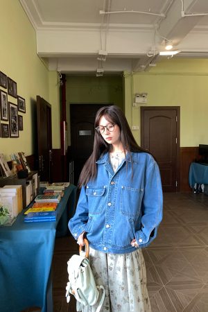 Blue Retro Embroidered Denim Jacket for Women - Vintage Style Loose Lapel Top for Spring Fashion