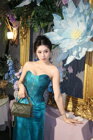 Blue Sea Legend Costume Set - Mother-of-Pearl Corset & Satin Mermaid Skirt - Fishbone Design - Y2K Inspired Fashion