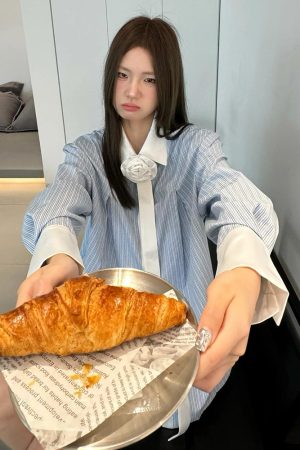 Blue Striped Spliced Shirt for Women, Loose-Fitting Spring Top, Slimming Sun Protection Jacket, Retro Chic Hong Kong Style