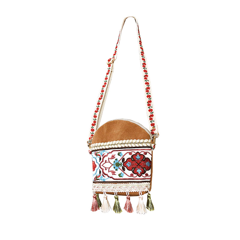 Bohemian Ethnic Style Women's Crossbody Bag with Embroidered Tassels - Yunnan Travel Hanfu Design for Spring/Summer Collection Bohemian Ethnic Style Women's Crossbody Bag with Embroidered Tassels - Yunnan Travel Hanfu Design for Spring/Summer Collection