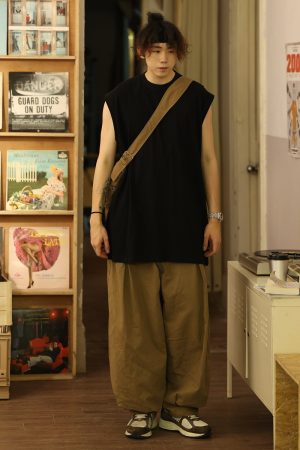 Breathable Loose-Fit Sleeveless Men's T-Shirt Vest for Youth Sports & Outdoor Activities, Casual Summer Wear