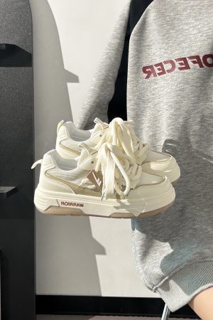 Breathable Mesh Women's Summer Shoes - Trendy Thick-Soled Platform Sneakers for Comfort and Style